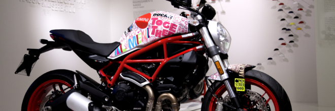 “Manifesto turistico” su due ruote per la città di Rimini: da Ducati, un Monster 797 personalizzato da Aldo Drudi