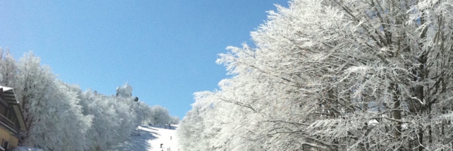 In Appennino nel weekend si scia con skipass scontati: impianti aperti a Cimone, Corno e in Romagna