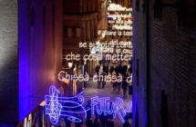 In Emilia Romagna è il Natale della poesia e della musica in cielo Dante, Dalla, “Vasco”, Plauto e Carducci diventano luminarie