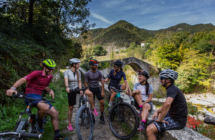 Tre bike blogger tedeschi alla scoperta di “Via Romagna” in gravel partecipando a un Press Trip tra Valmarecchia e Alto Savio