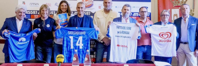 LA NAZIONALE CANTANTI E IL GOLDEN TEAM PER LA ROMAGNA scendono in campo per “LA PARTITA DEL CUORE PER LA ROMAGNA” LA CAMPAGNA SOLIDALE MEDIAFRIENDS A SOSTEGNO DELLE PERSONE PIÙ FRAGILI COLPITE DELL’ALLUVIONE