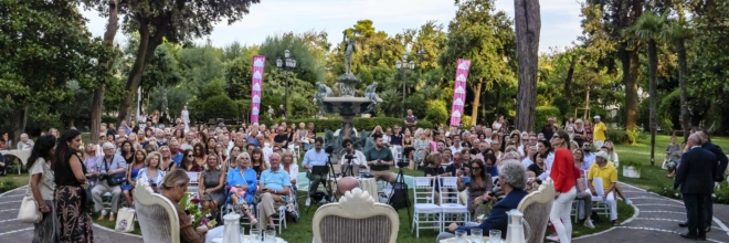 Ultima serata de “La Terrazza della Dolce Vita” il 10 agosto con il pilota Giancarlo Fisichella e il concerto di Marco Ferradini