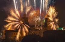 A tu per tu con Guercino e Ariosto, navigando sul Po, con le ciaspole al chiar di luna, tra laser show e “incendi“ al castello: Capodanno alternativo  in Emilia-Romagna