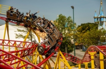 Pasqua nei Parchi Divertimento della Romagna tra squali, delfini, animali selvatici, ottovolanti, musical e monumenti in miniatura