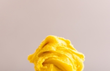 Estate, voglia di gelato, in Emilia-Romagna i più originali: dal Sorbetto al Sangiovese ai gelati a Calendula, Glicine e Gelsomino