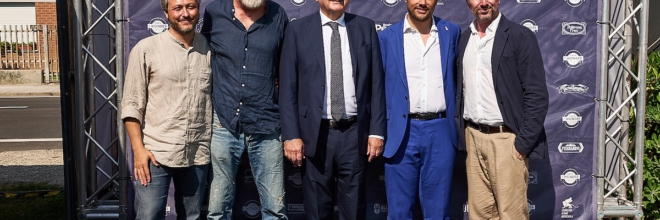 Cultura, sport e territorio. Il documentario ‘Il nostro amico Ayrton’ presentato alla 82^ Mostra del Cinema di Venezia: dal culto senza tempo del grande campione Ayrton Senna alla passione dell’Emilia-Romagna per le due ruote e la Formula 1 a Imola; de Pascale-Colla: “Occasione importante per dare il giusto spazio a un emozionante omaggio ad Ayrton ma anche all’Emilia-Romagna e a Imola, casa storica della Formula 1. Massimo impegno per riportare da noi il Gran Premio”