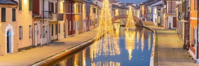 Si accende il Natale 2025 in Romagna:  luminarie e istallazioni artistiche, creative ed ecosostenibili