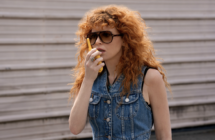 NATASHA LYONNE  la magnetica star di Orange Is The New Black, Russian Doll e Poker Face all’ITALIAN GLOBAL SERIES  Protagonista di una CONVERSAZIONE  e premiata con il MAXIMO EXCELLENCE AWARD