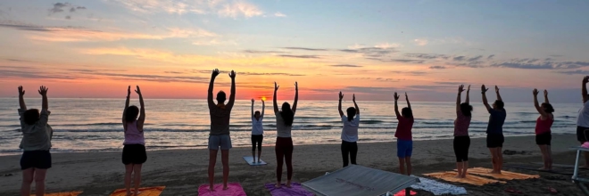 Hatha Yoga, Qi Gong, Mindfulness, Forest Bathing, Sup Yoga:  Un’estate di benessere in Emilia-Romagna